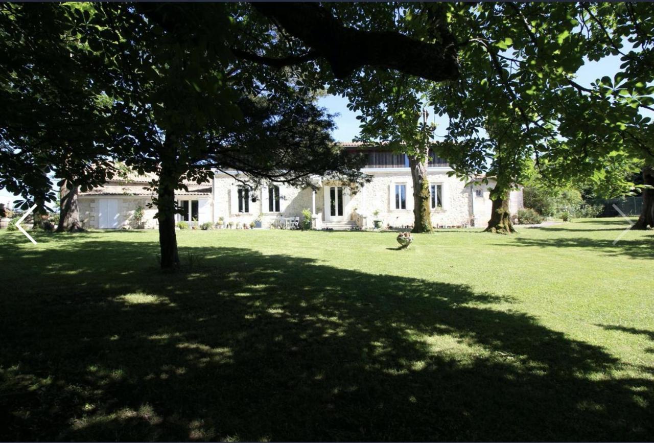 Domaine De Garat Bed & Breakfast Floirac  Bagian luar foto